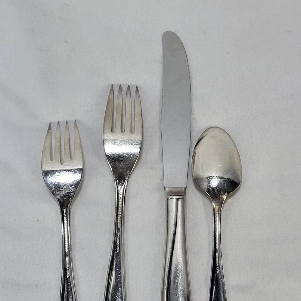 Oneida Community Morning Star Stainless Flatware 4 Piece Place Setting Set